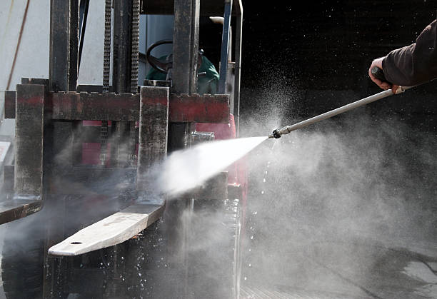Professional  Pressure Washing Services in Helena Valley Northwest, MT